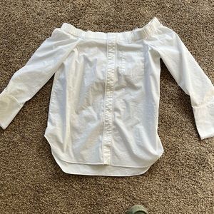 White Cotten off the shoulder blouse